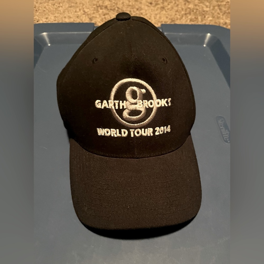 Black Garth Brooks World Tour 2014 Cap